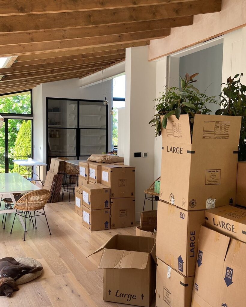 Professional move-out cleaning in Burke VA for homeowners and renters preparing to move